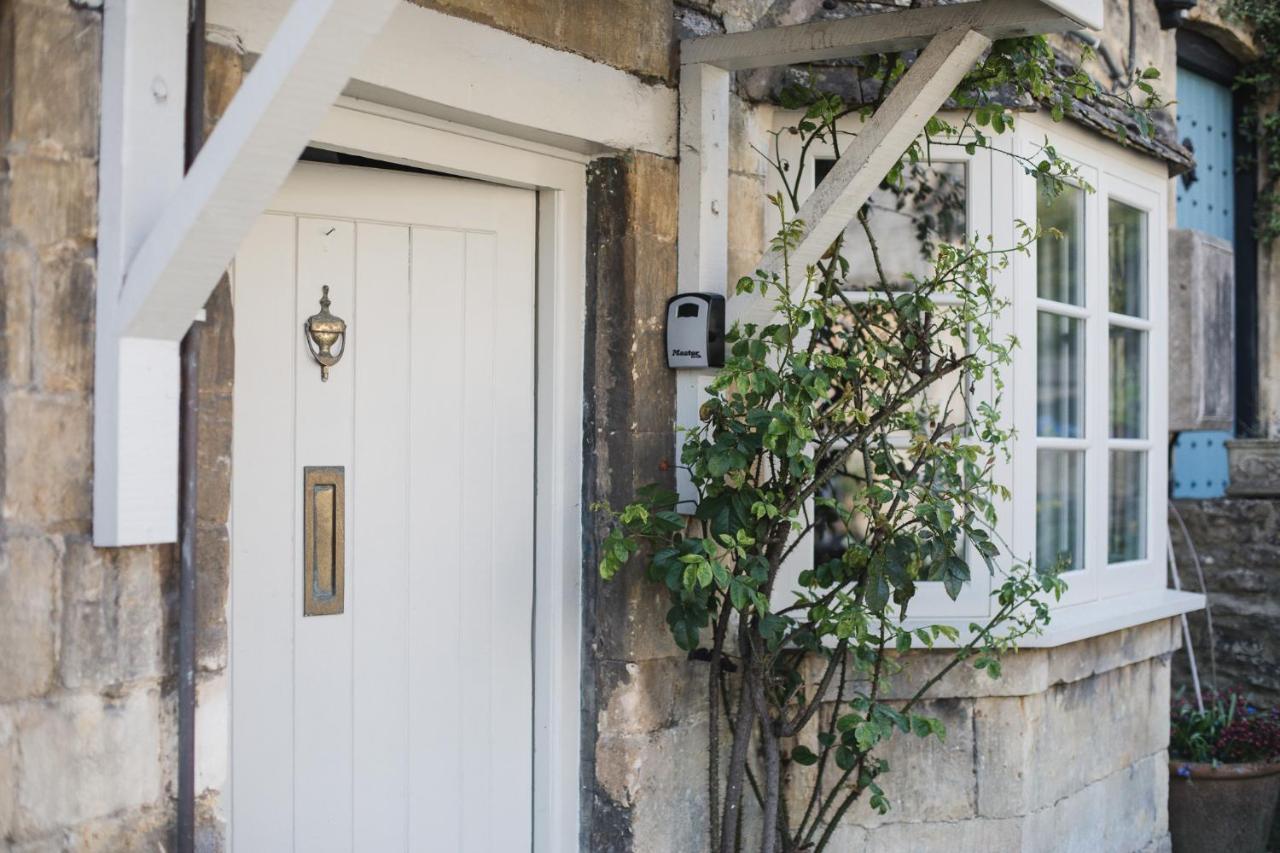 Gleneda Cottage - A Renovated, Traditional Cotswold Cottage Full Of Charm With Fireplace And Garden Bourton on the Hill Esterno foto